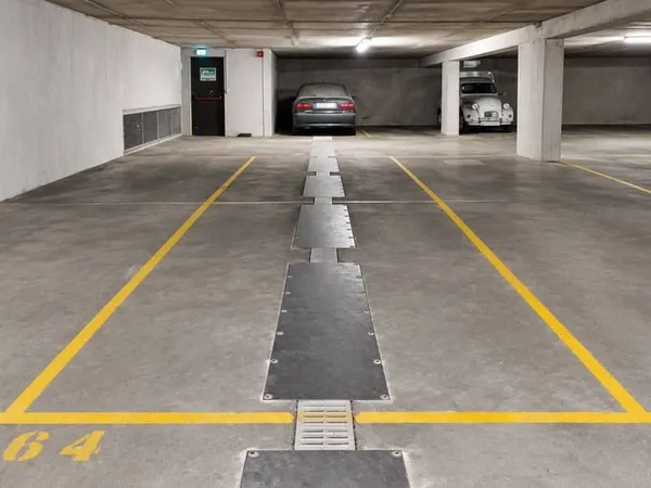 Parking 12 m²