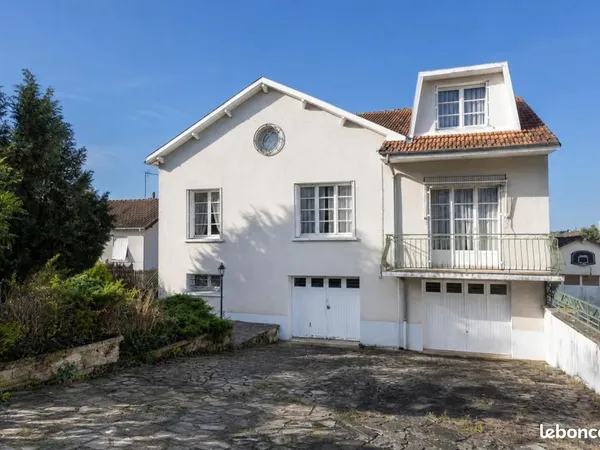 Maison 5 pièces 195 m²