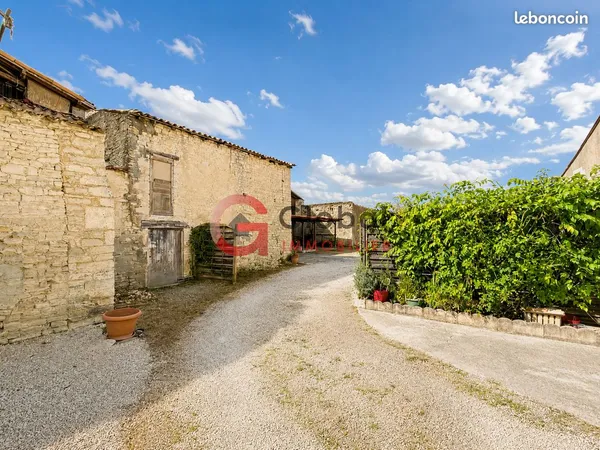 Maison 12 pièces 260 m²
