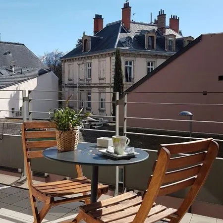 Superbe F2 meublé de 52 m² avec terrasse - Centre de Grenoble