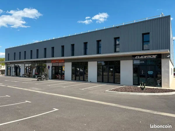 Local neuf 115 m² à louer - Calvisson - Artisanat / Commerce / Bureaux