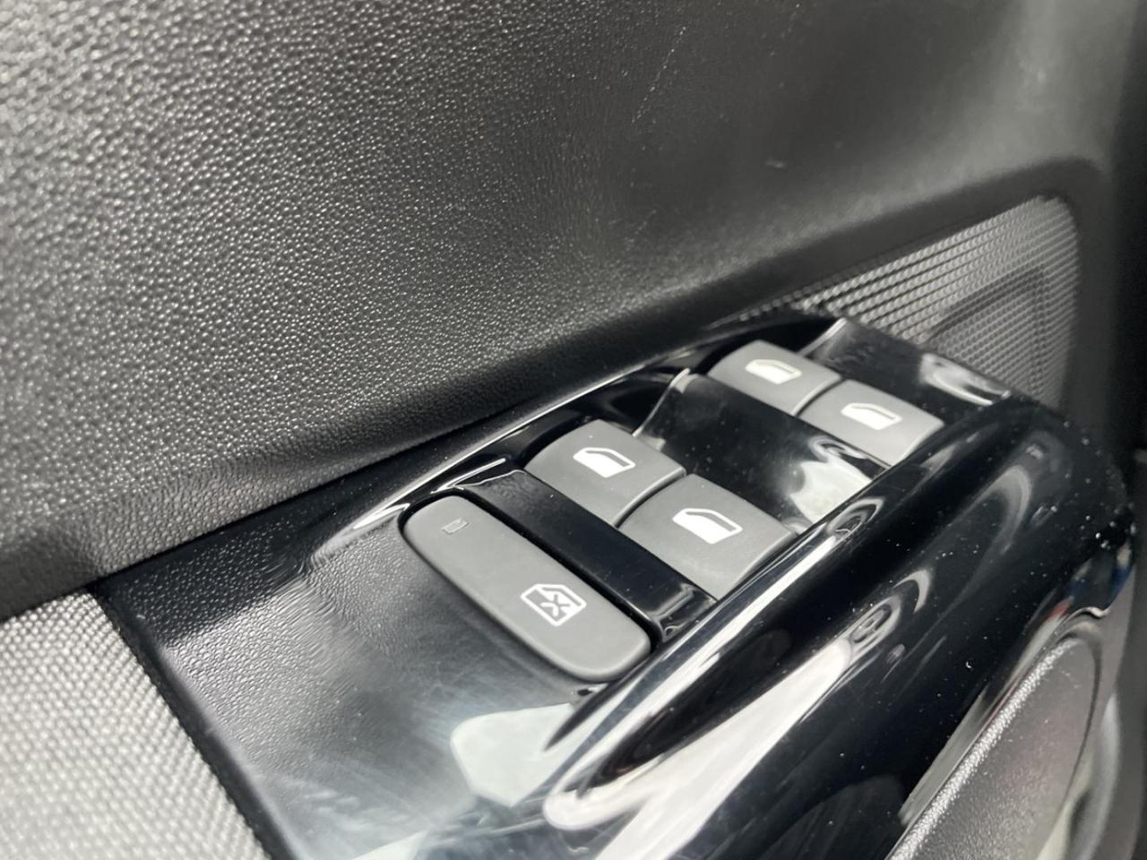 Citroën C3 1.2 puretech 83ch s&s shine — photo 25