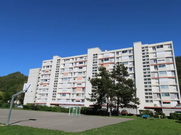 SAINT MARTIN D'HERES Appartement 4P+Cuisine