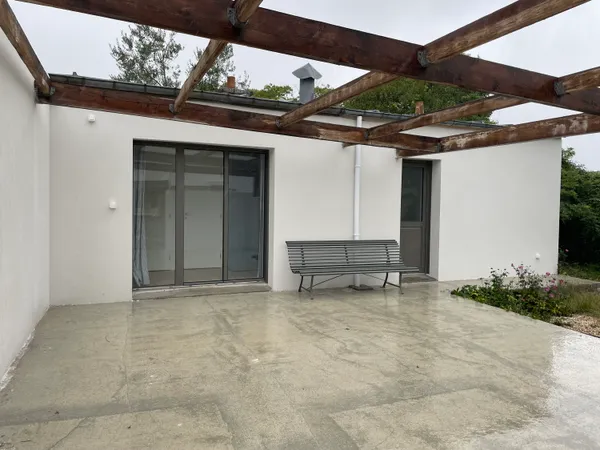 Studio 30 m² refait à neuf avec grande terrasse à Vannes