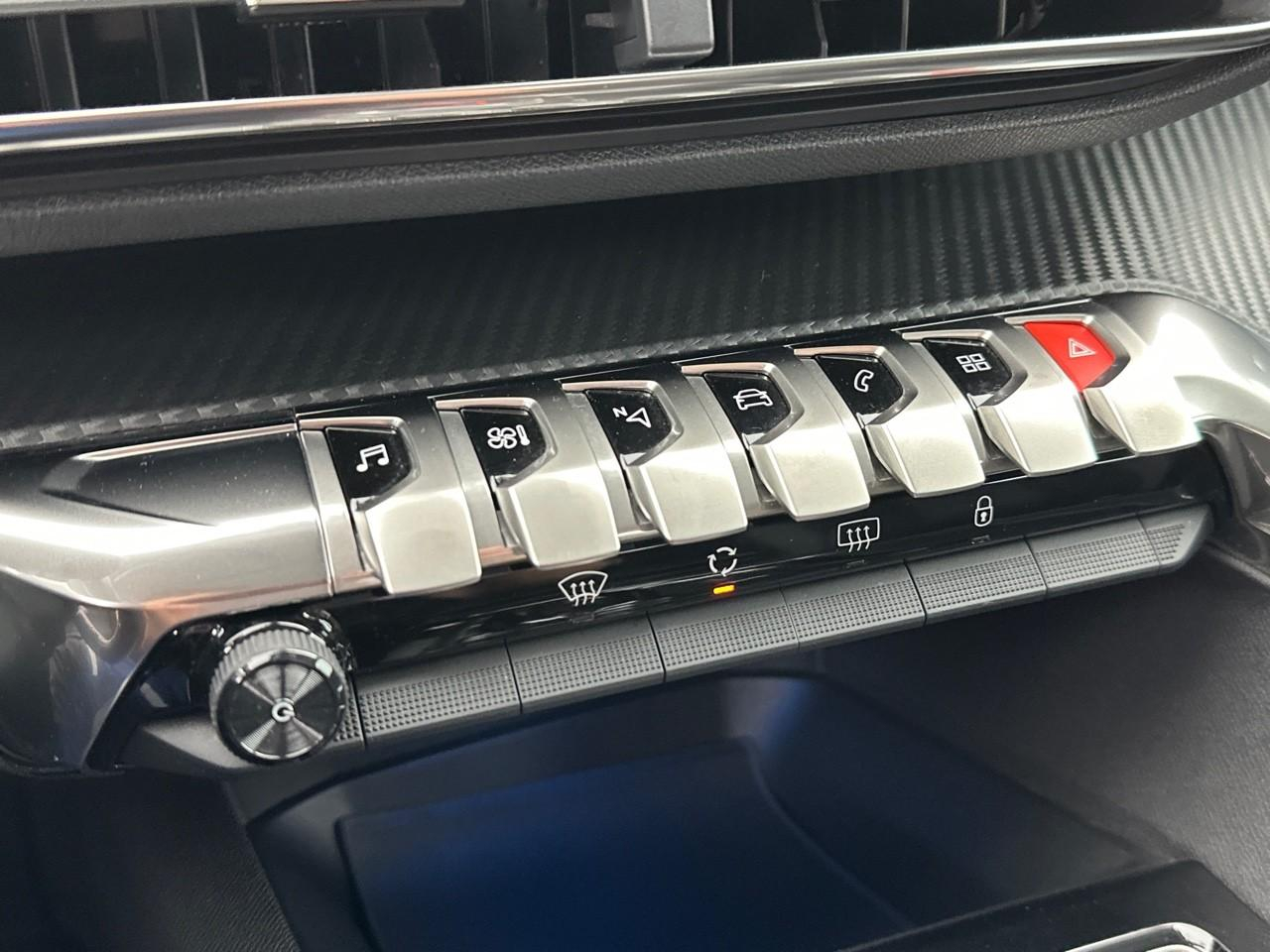 Peugeot 3008 puretech 130ch s&s eat8 active pack — photo 26