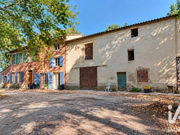 Maison 10 pièces 198 m²