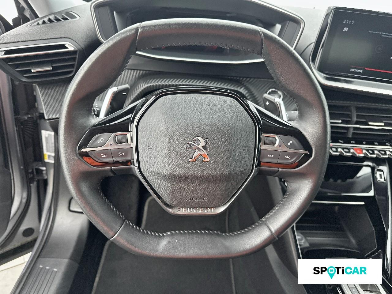 Peugeot 2008 1.2 puretech 130ch s&s roadtrip eat8 — photo 12