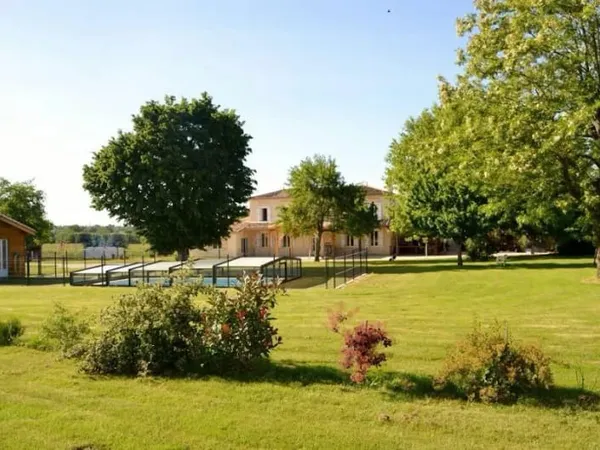 Propriété 12 pièces 340 m²