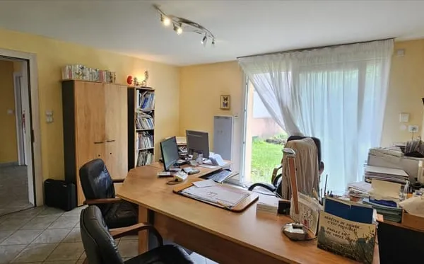 Local professionnel et studio