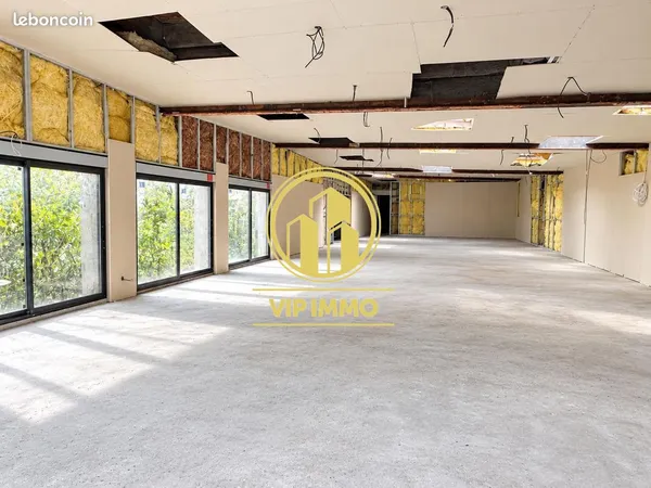 Local 285 m² Lille