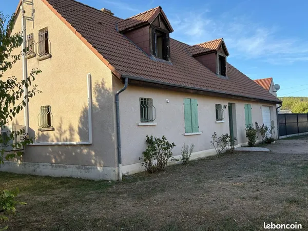 Maison familiale 169 m² - 6 chambres - DPE C / GES A - terrain piscinable de 1 015 m²
