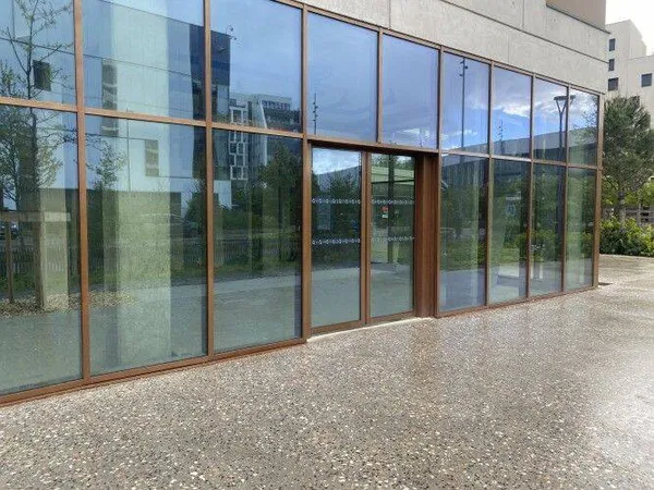 Local commercial 108 m²