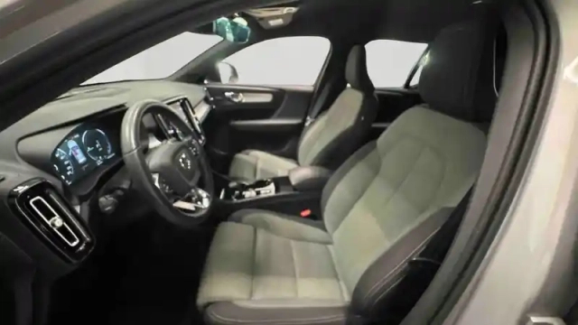 Volvo Xc40 t5 recharge 180+82 ch dct7 — photo 13
