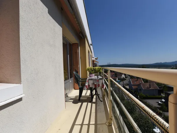T3 avec balcon et vue dégagée - Palente