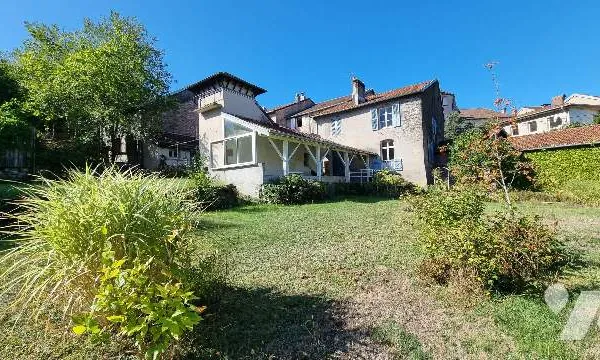 Maison 15 pièces 367 m²