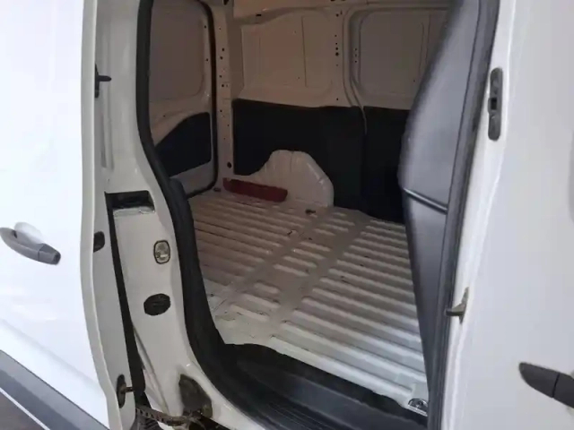 Peugeot Partner fourgon standard 650 kg bluehdi 100 s&amp;s bvm5 — photo 11