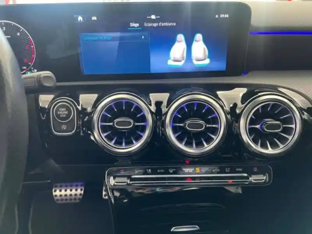 Mercedes Classe A 200 d berline amg line — photo 17