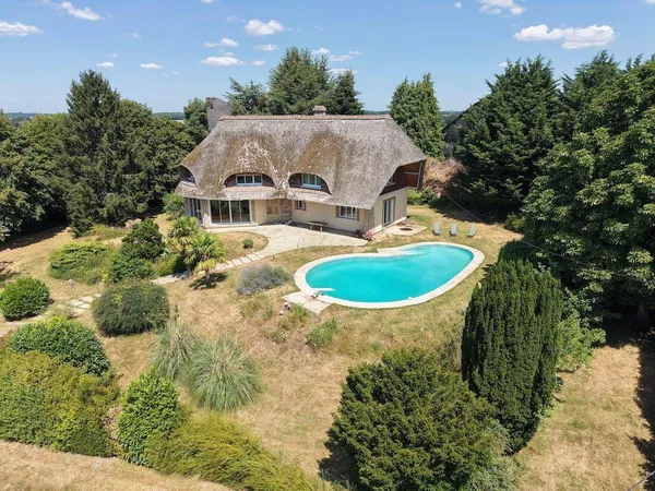 Maison 10 pièces 260 m²