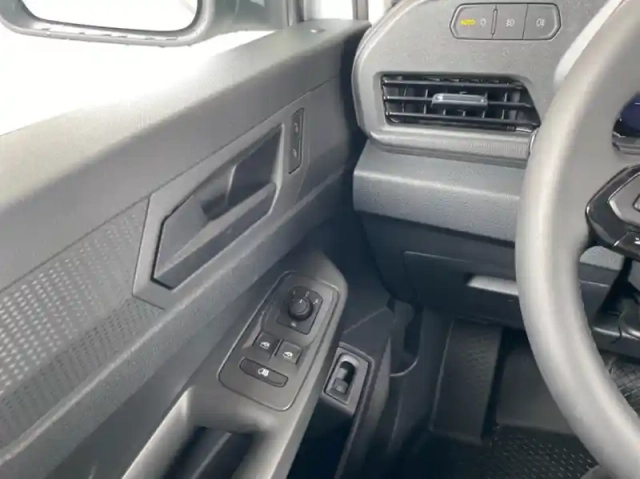 Ford Transit Connect fourgonnette l2 1.5 ecoboost 150ch phev trend bva6 — photo 6