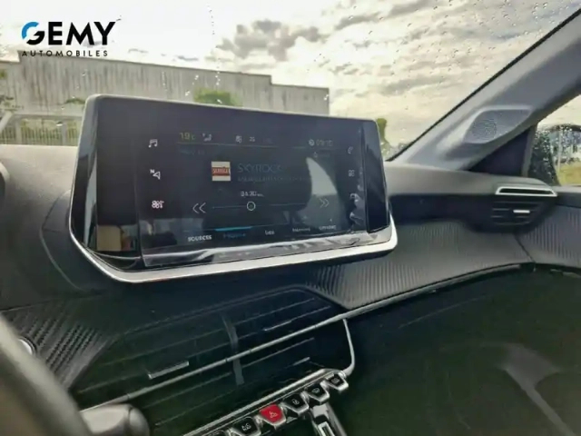 Peugeot 208 electrique 50 kwh 136ch — photo 14