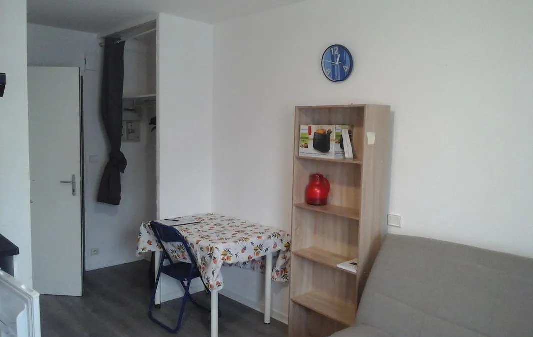 Photo 1