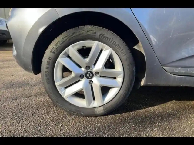 Renault Clio 1.0 tce 90ch evolution - 24 — photo 13
