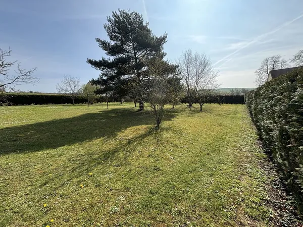 terrain constructible 1200 M2 à FISMES