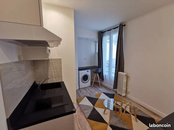 Location studio standing rue ETEX Paris 18