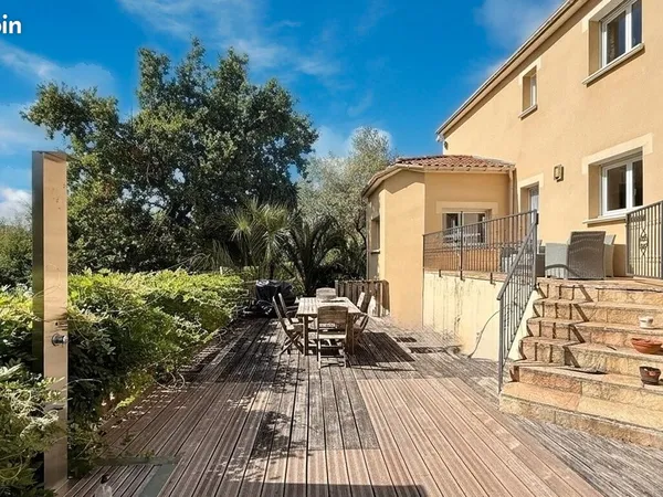 Maison 7 pièces 155 m²