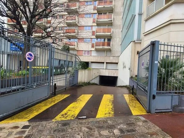 Parking 11 m²