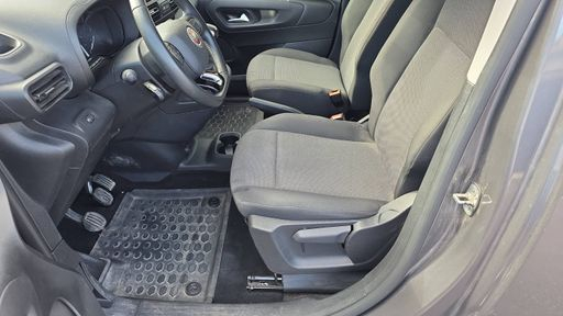 Fiat Doblo Cargo VU 1.2 PureTech 110 - Pro Lounge Connect – 2024 – 33816 km – Essence – Boîte Manuelle — photo 10