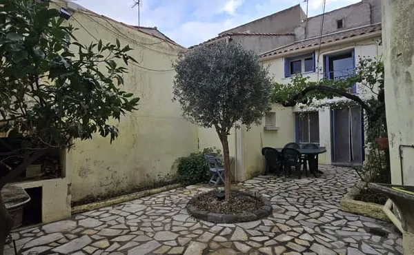 Location maison de village à St André de Sangonis