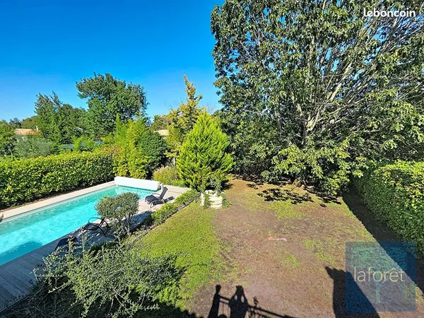 Maison 8 pièces 205 m²