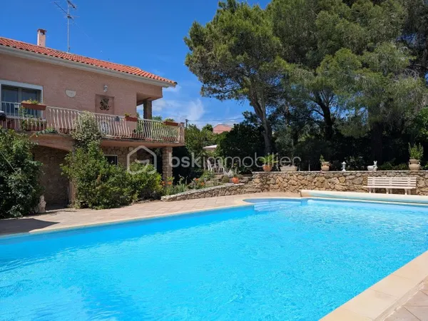 Maison 7 pièces 177 m²