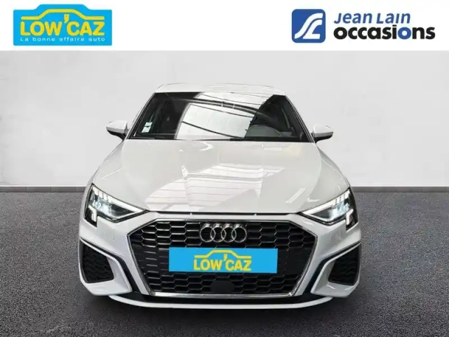Audi A3 sportback 40 tfsie 204 s tronic 6 — photo 2
