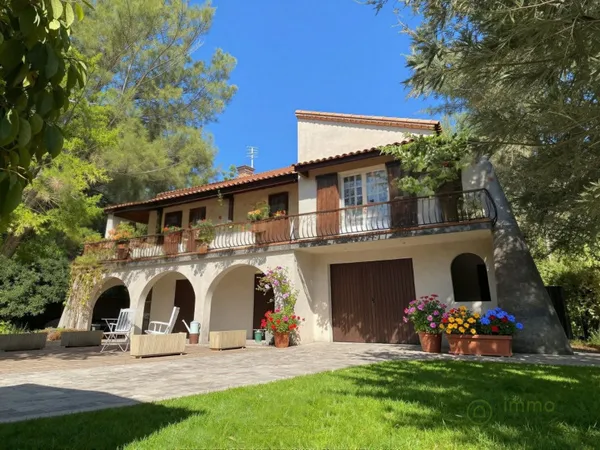 Maison 7 pièces 176 m²