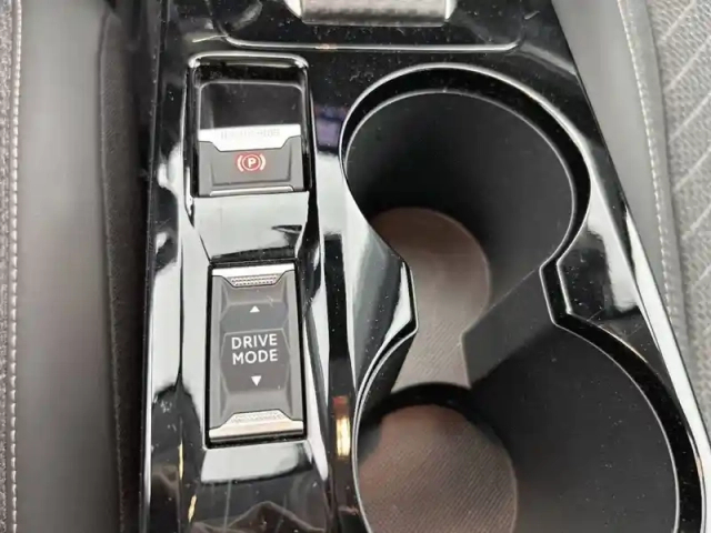 Peugeot 208 hybrid 110 e-dcs6 — photo 54