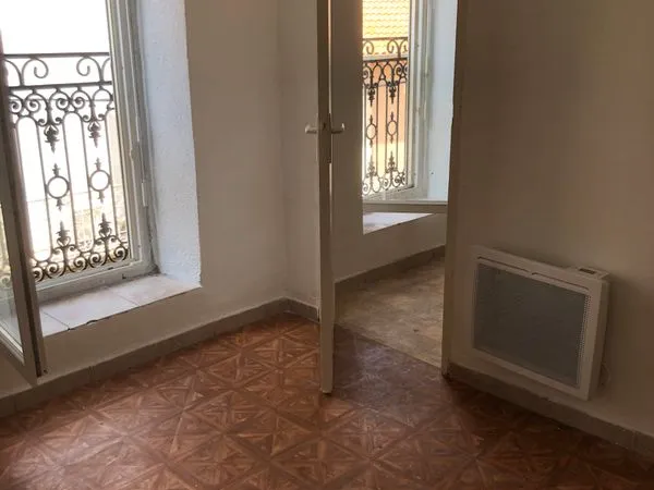 Loue T2 EN CENTRE VILLE DE BEZIERS
