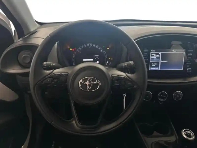 Toyota Aygo X 1.0 vvt-i 72ch dynamic — photo 15