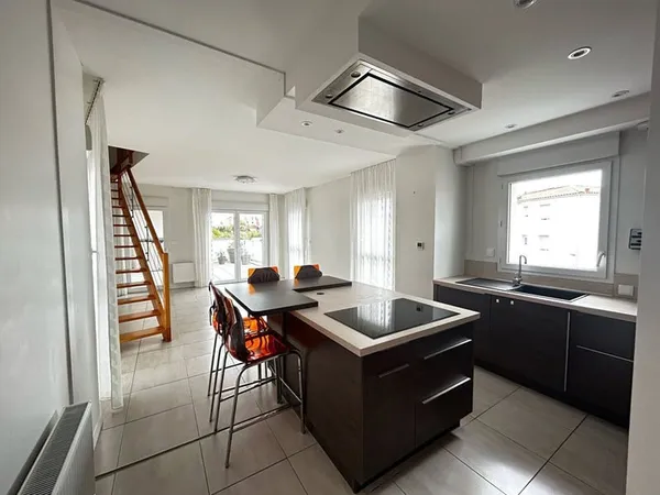 Duplex 4 pièces 93 m²