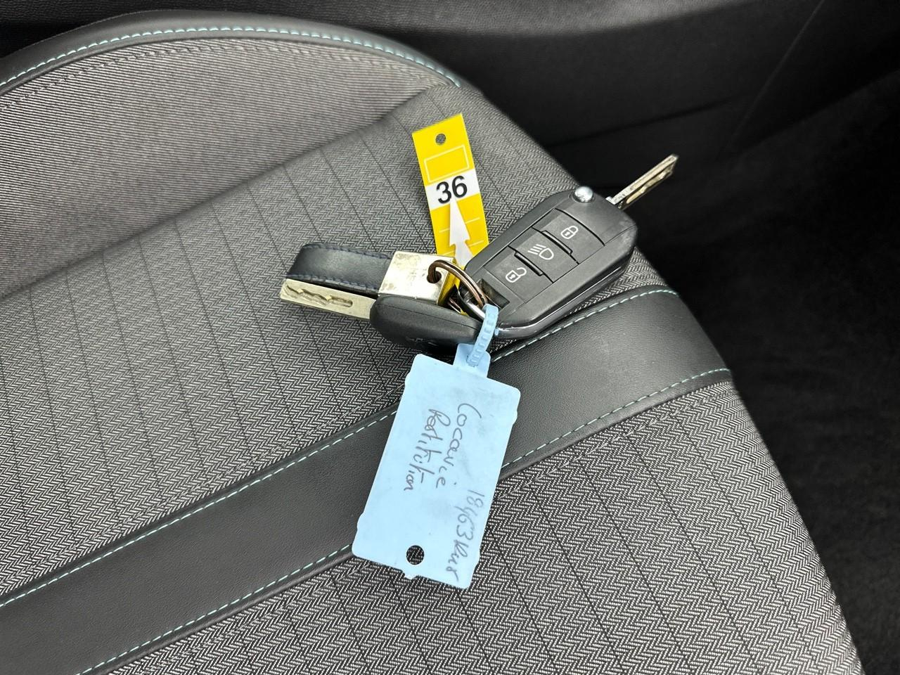 Peugeot 208 puretech 100 s&s bvm6 allure — photo 32