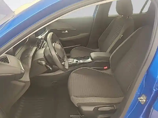 Peugeot 208 electrique 50 kwh 136ch — photo 11