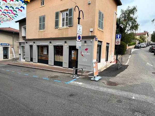 Commerce 85 m²