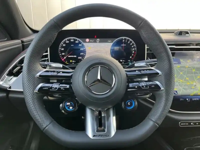 Mercedes Classe E break amg 53 hybrid 4matic+ — photo 38