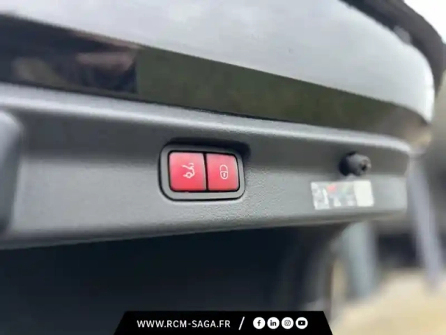 Mercedes Classe E berline 350 292ch amg line — photo 19