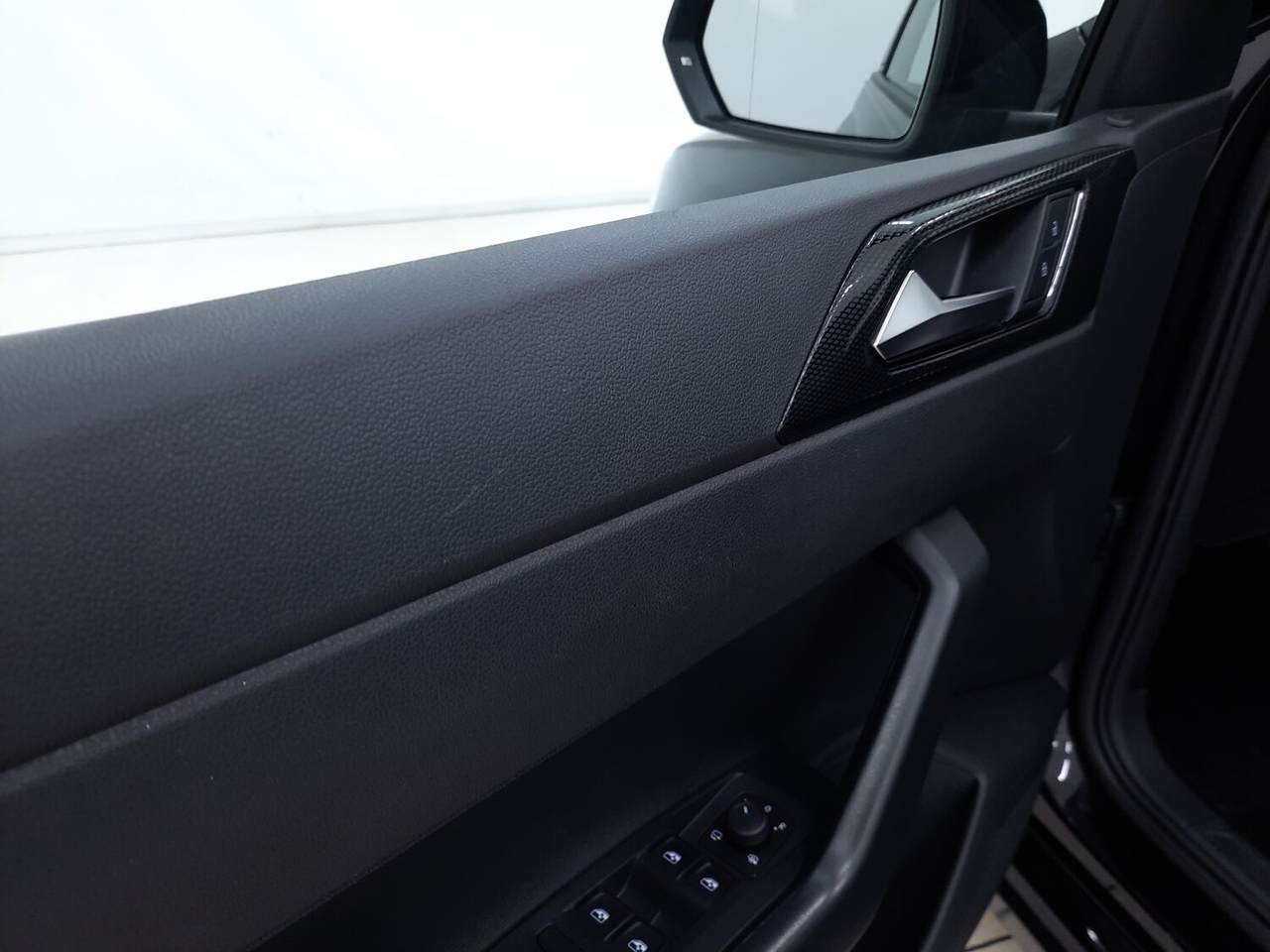 Volkswagen Polo — photo 11