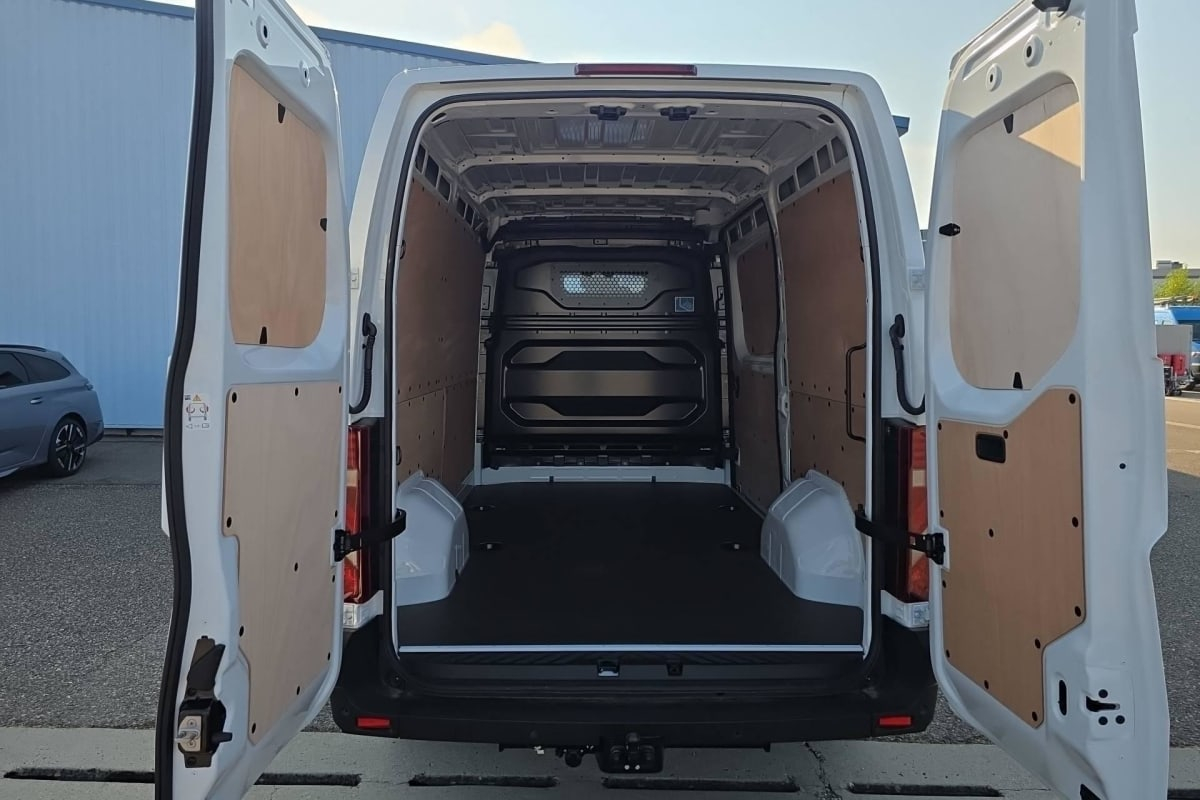 Renault Master Fourgon — photo 14