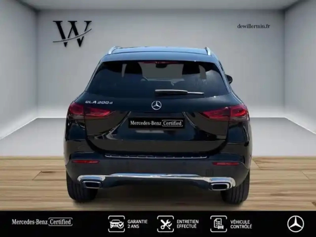 Mercedes Gla 200 d progressive line — photo 19