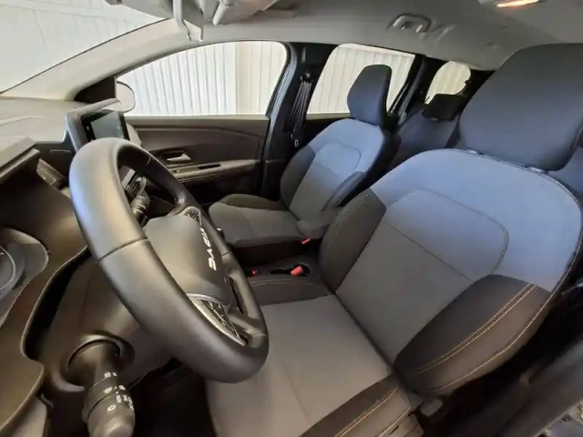 Dacia Jogger tce 110 7 places gsr2 — photo 19