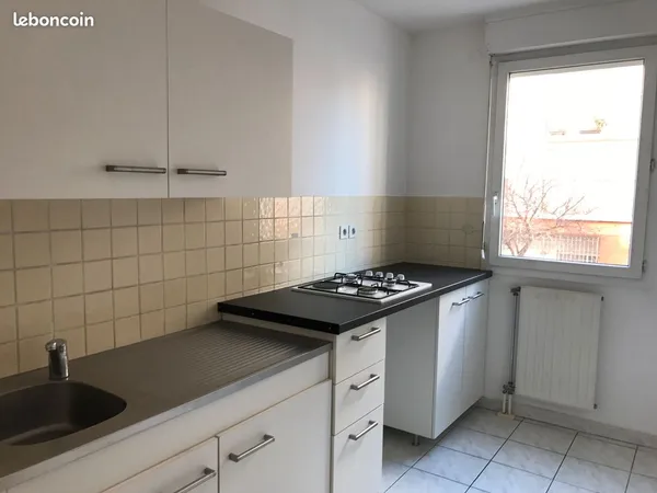 Agréable T2 avec terrasse et garage